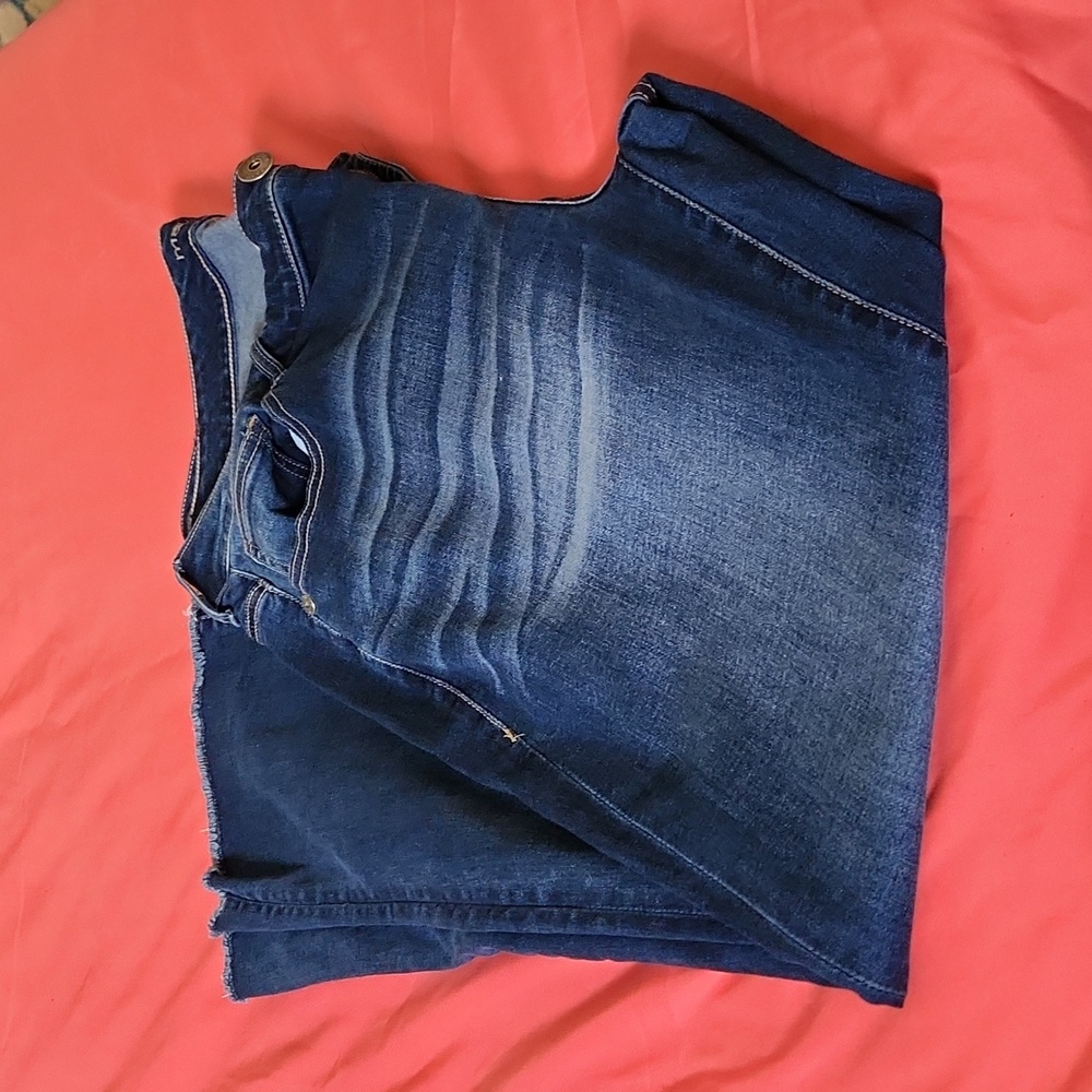 Gently-used, Maurices Straight Leg Pants with frayed hem, Size 18 Reg